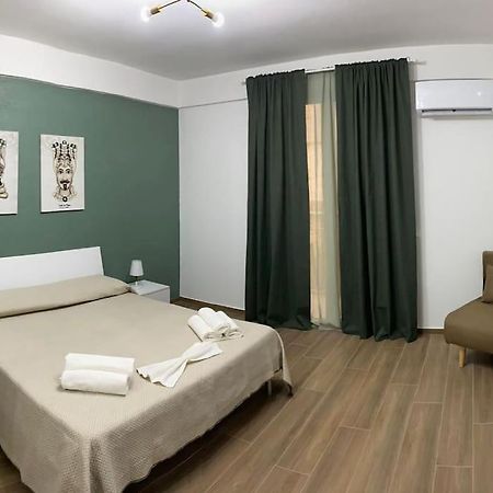 Goodluck Casa Vacanza Avola Exteriör bild
